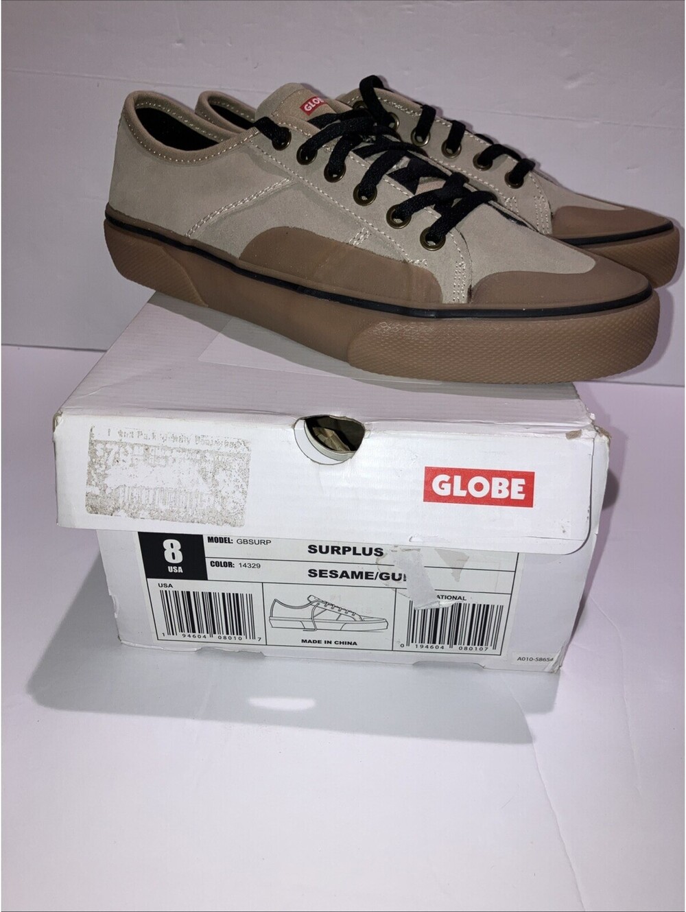 Globe Skateboard Shoes Surplus Sesame/Gum Men’s Size 8 NEW